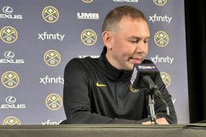 小吧在美国丨掘金教练：最后让约基奇回来是我的决定 要确保赢球